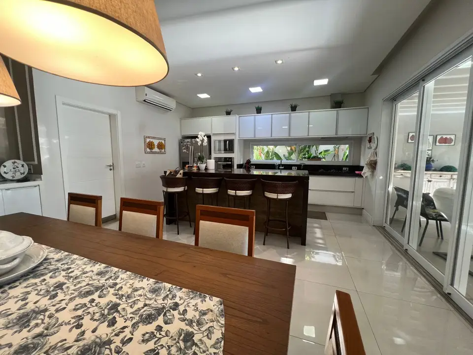 Cozinha e copa integradas