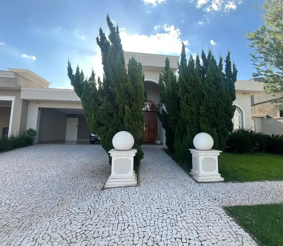 Fachada da casa no Residencial Ilha de Bali